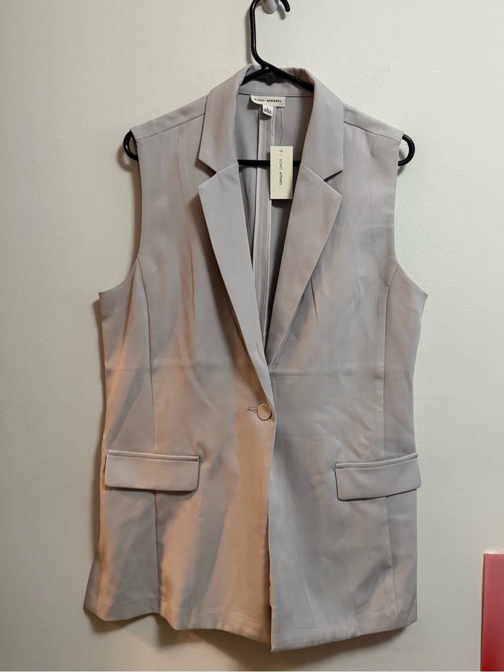 Soho Apparel Sleeveless Blazer Vest in Light Gray